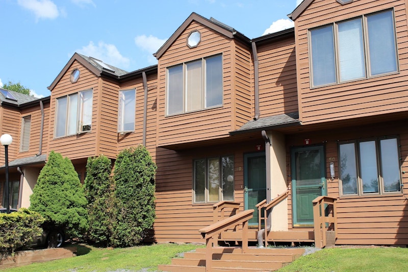 Newly Renovated and Decorated 49 Quads Way, Windham NY