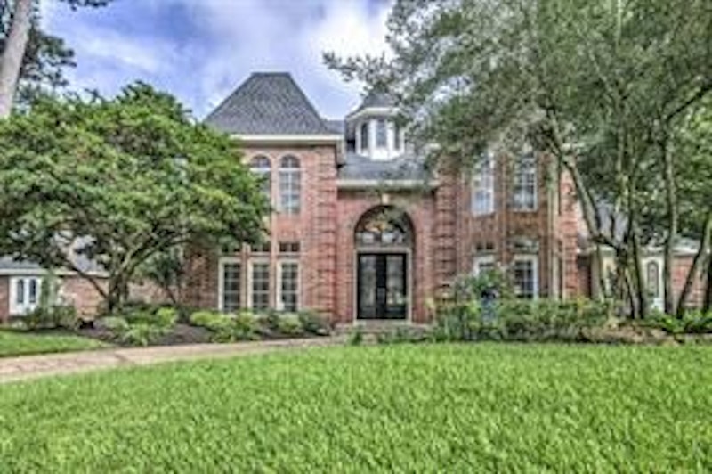 FABULOUS "STREET OF DREAMS" CUSTOM HOME IN KINGS POINT 5703 RIVER