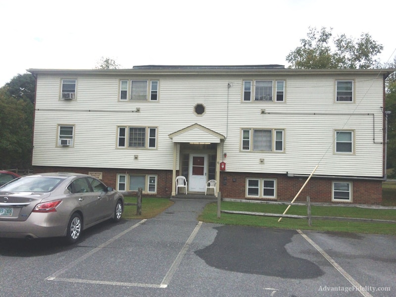 Great 2 bed/1 bath apartment in Convenient West Lebanon Location 79