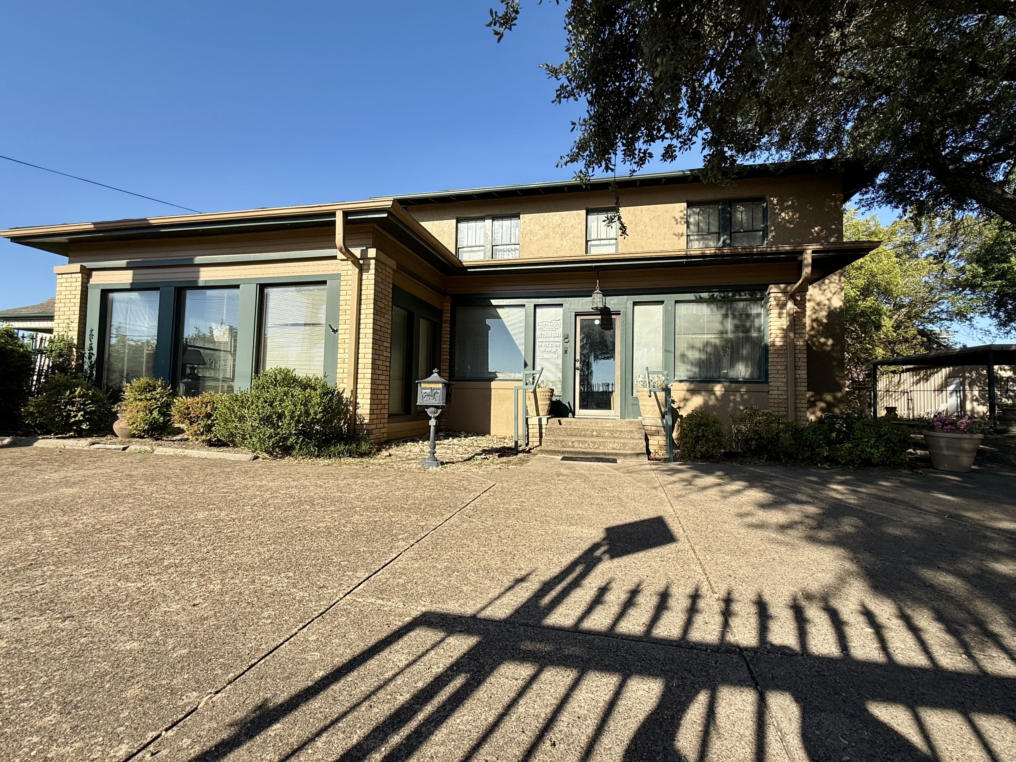 Terrell Home, TX Real Estate Listing