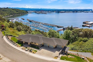 Tacoma Home, WA Real Estate Listing