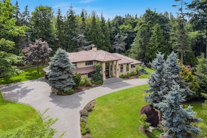 Woodway Home, WA Real Estate Listing