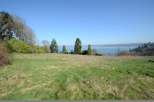 Federal Way Home, WA Real Estate Listing