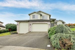 Tacoma Home, WA Real Estate Listing