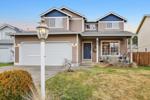 Spanaway Home, WA Real Estate Listing