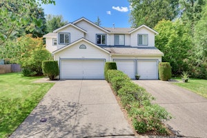 Kent Home, WA Real Estate Listing