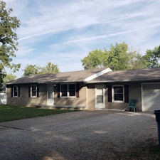 Olney Home, IL Real Estate Listing