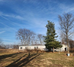 Paris Home, IL Real Estate Listing