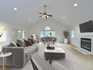 Burlington Home, MA Real Estate Listing