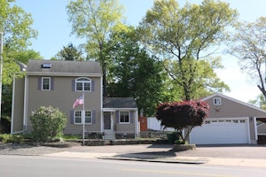 Medford Home, MA Real Estate Listing