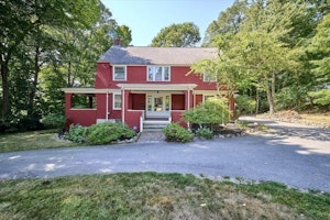 Natick Home, MA Real Estate Listing