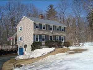 Hooksett Home, NH Real Estate Listing