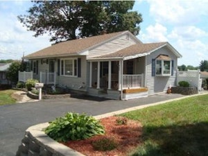 Manchester Home, NH Real Estate Listing