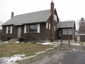 Manchester Home, NH Real Estate Listing