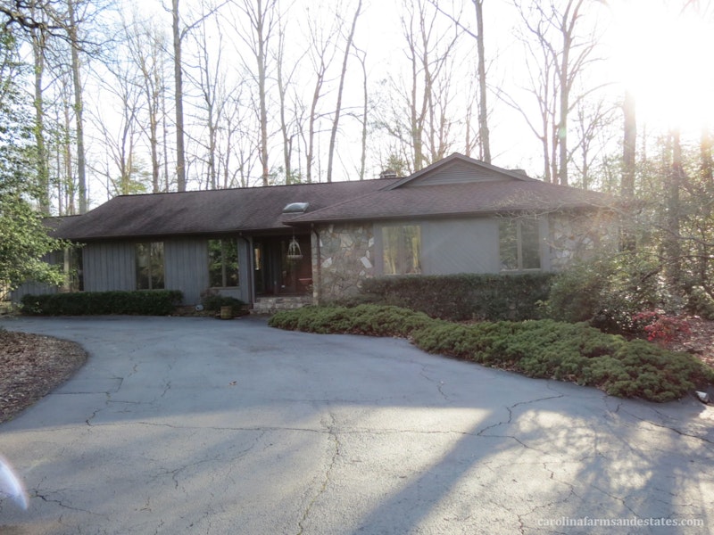 Home and 10 acres for sale in Clover, South Carolina 2730 Hwy 557