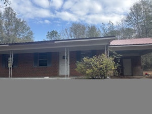 Grovehill Home, AL Real Estate Listing