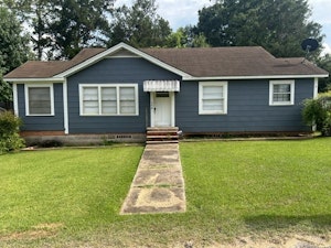 Jackson Home, AL Real Estate Listing