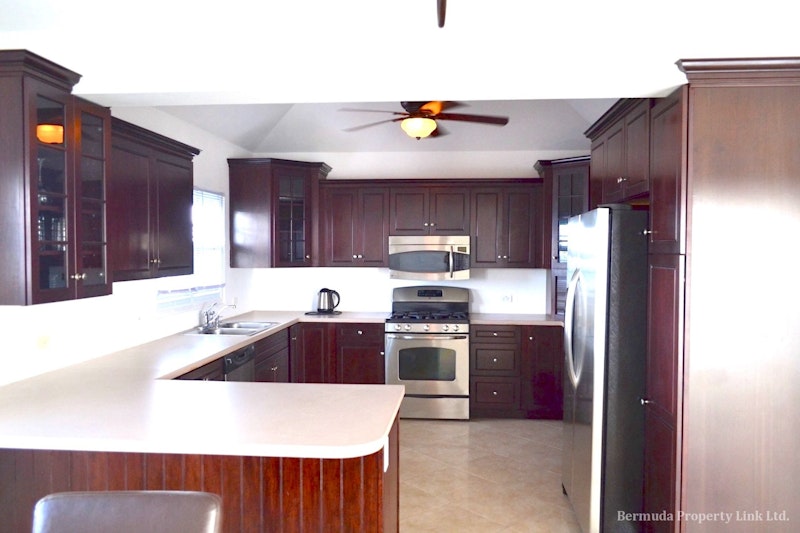 FURNISHED 2 BED/2BATH APARTMENT IN HAMILTON PARISH WITH VIEWS FOR RENT 3,400 Hamilton Parish, HA