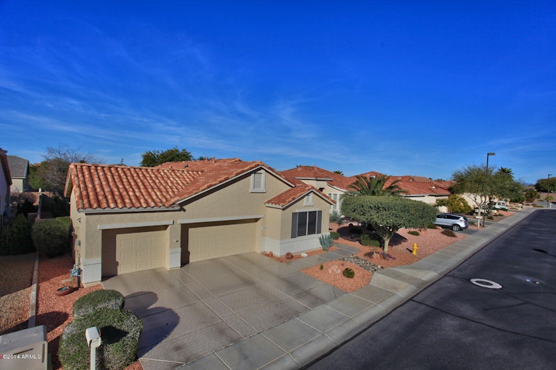 Arizona Traditions Home for Sale 18454 N ALAMO Drive, Surprise AZ