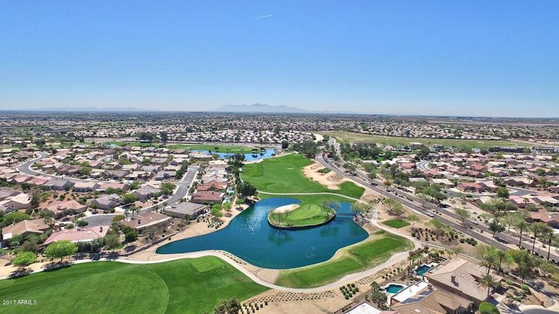 Stellar Lake Golf Course Views - 17513 N EAGLE CREST Drive, Surprise AZ