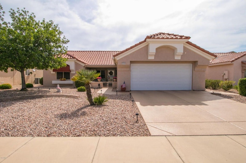 Popular Payson Model with Split Floor Plan 22507 N Las Vegas Drive, Sun City West AZ