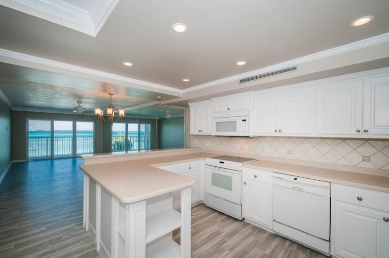 Renovated Valencia 2Bd 2Ba Bayfront Condo 151 Calhoun Ave, Destin FL