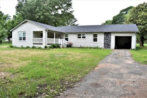 Taylor Home, AR Real Estate Listing