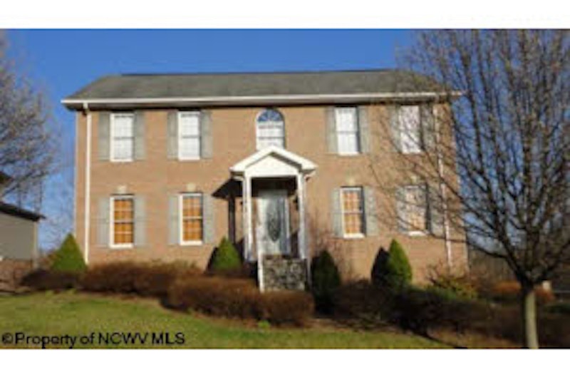 Deerfield Estates... 207 KIMBERLY CIR, Fairmont WV